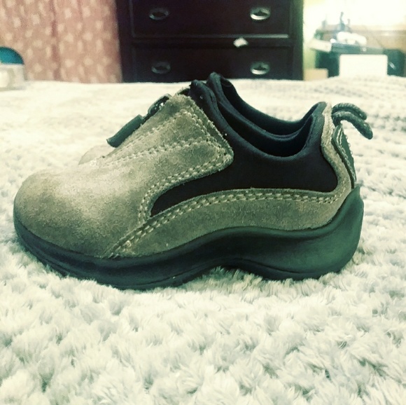 Lands'End dark grey suede sneakers - Picture 2 of 5